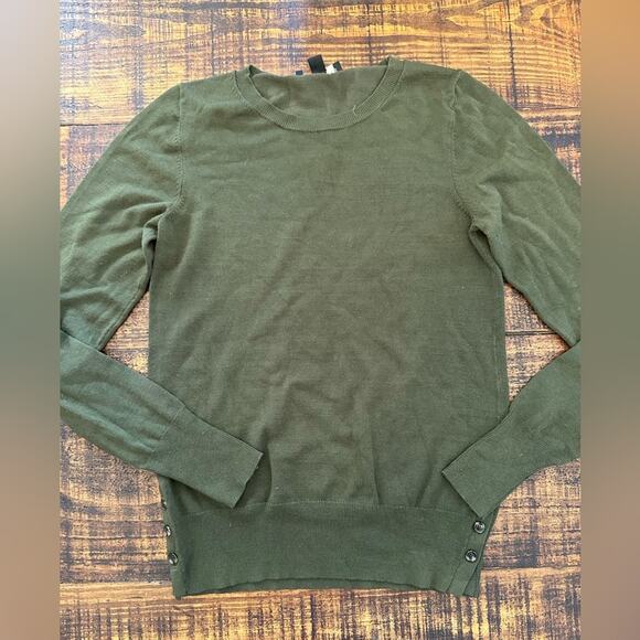 Ann Taylor Crewneck Sweater- EUC - Picture 1 of 3